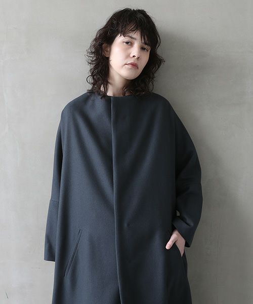 Mochi.モチ.no collar coat [dark moss grey]