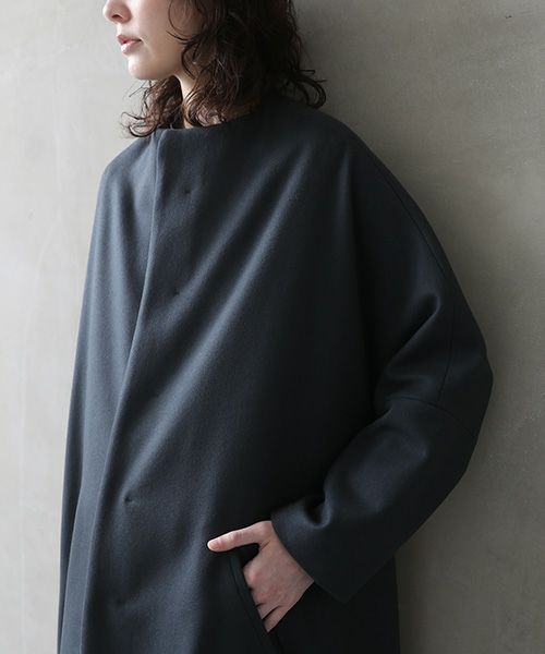 Mochi.モチ.no collar coat [dark moss grey]