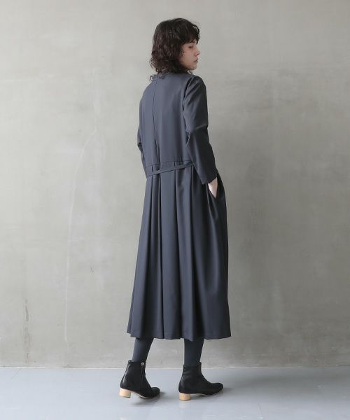 Mochi モチ high neck dress [dark moss grey]
