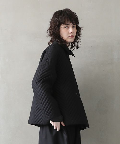 Mochi.モチ.quilted jacket  [black]
