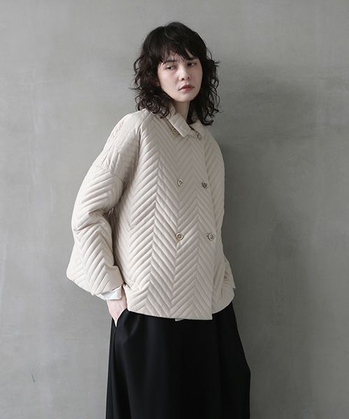 Mochi.モチ.quilted jacket  [off beige]