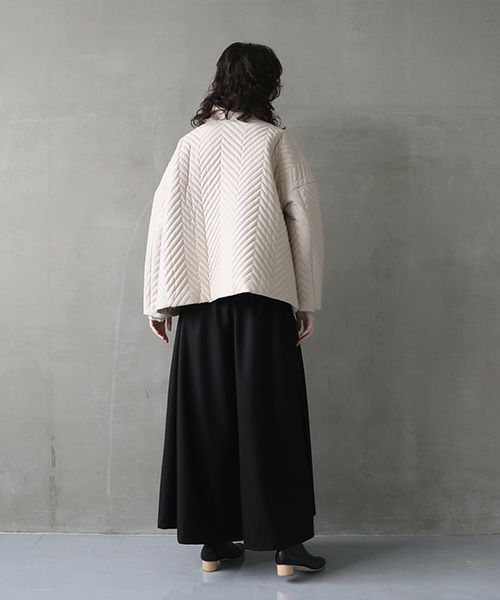 Mochi.モチ.quilted jacket  [off beige]