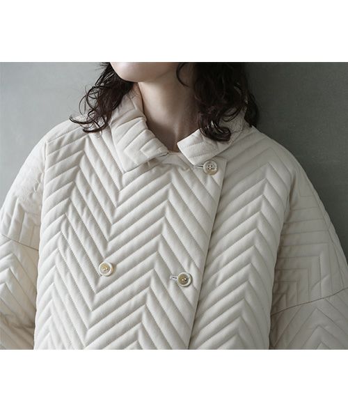 Mochi.モチ.quilted jacket  [off beige]