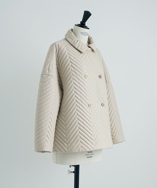 Mochi.モチ.quilted jacket  [off beige]