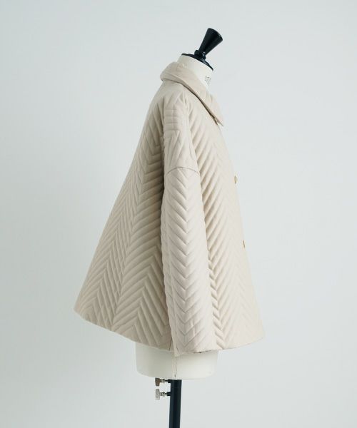 Mochi.モチ.quilted jacket  [off beige]