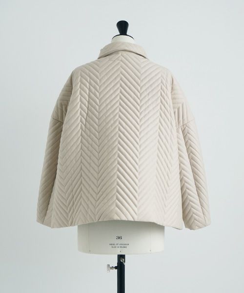 Mochi.モチ.quilted jacket  [off beige]