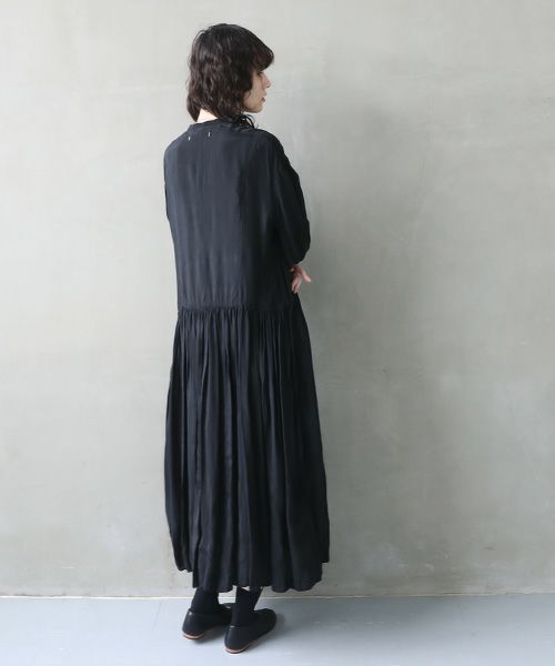 suzuki takayuki.スズキタカユキ.doropped-torso dress [A241-16/black]