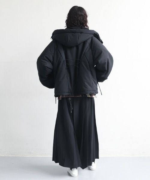 HATRA ハトラ Arc Puf Jacket [black]