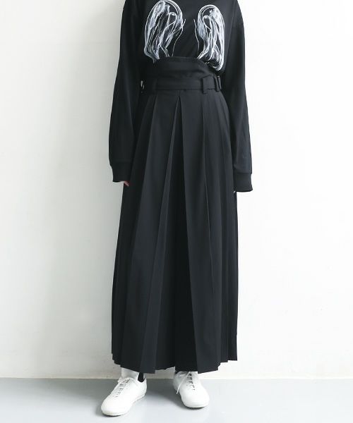 HATRA.ハトラ.Hak Pleats Pants [black]