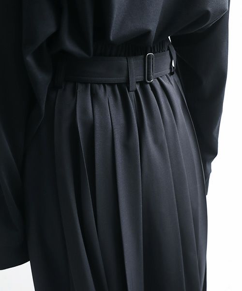 HATRA.ハトラ.Hak Pleats Pants [black]