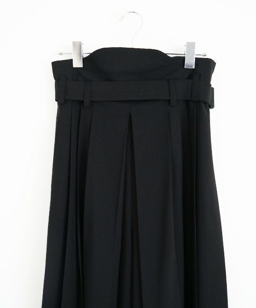 HATRA.ハトラ.Hak Pleats Pants [black]