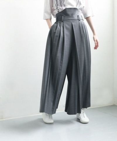 HATRA ハトラ Hak Pleats Pants [grey]