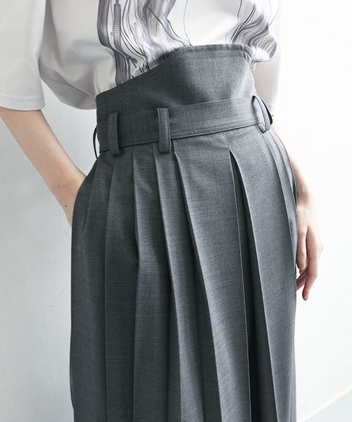 HATRA.ハトラ.Hak Pleats Pants [grey]