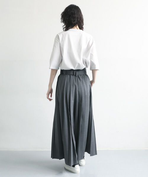HATRA.ハトラ.Hak Pleats Pants [grey]