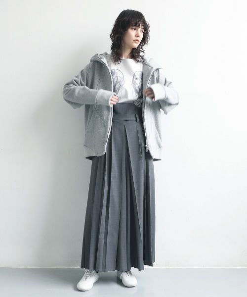 HATRA ハトラ Hak Pleats Pants [grey]