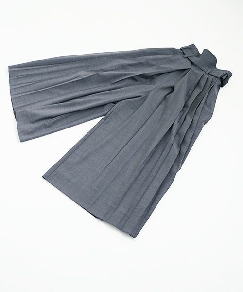 HATRA.ハトラ.Hak Pleats Pants [grey]