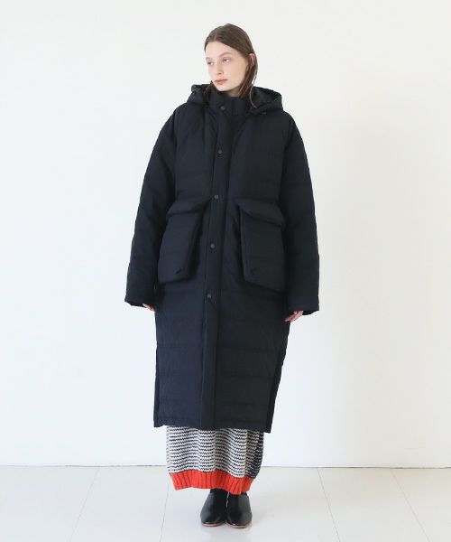 HENRIK VIBSKOV ヘンリックヴィブスコフ LONG DOWN COAT [Caviar]