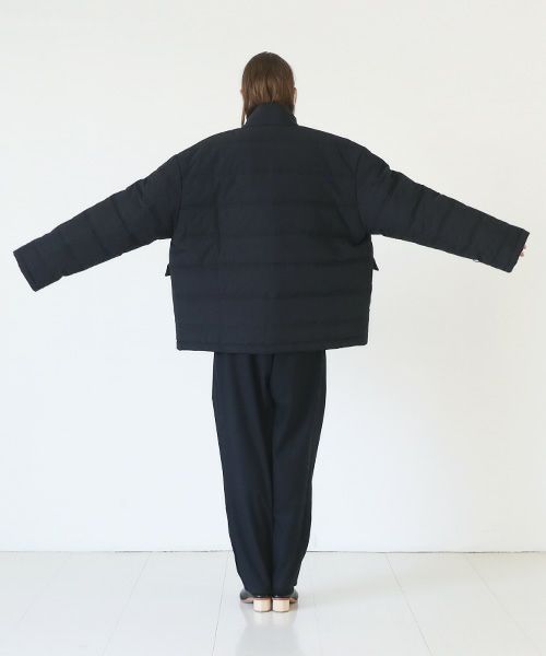 HENRIK VIBSKOV.ヘンリックヴィブスコフ.SHORT DOWN JACKET [Caviar]