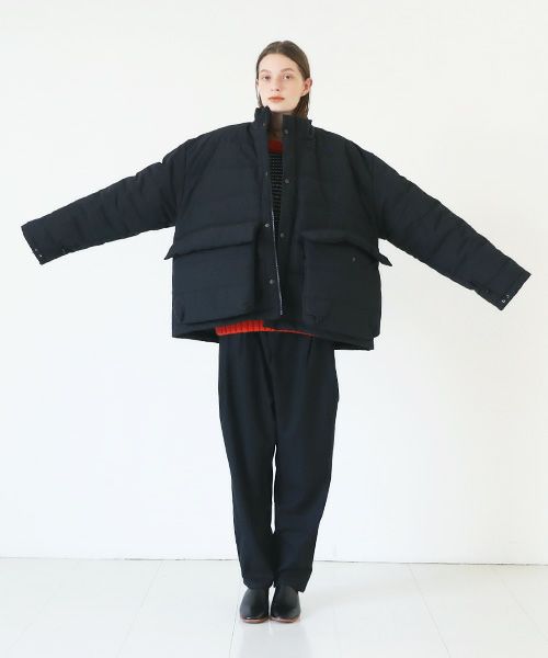 HENRIK VIBSKOV ヘンリックヴィブスコフ SHORT DOWN JACKET [Caviar]