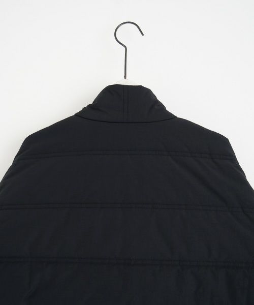 HENRIK VIBSKOV.ヘンリックヴィブスコフ.SHORT DOWN JACKET [Caviar]