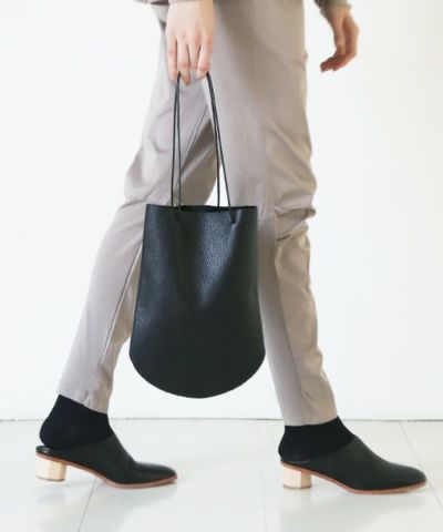 _Fot.フォート.half circle tote [1303b/black]
