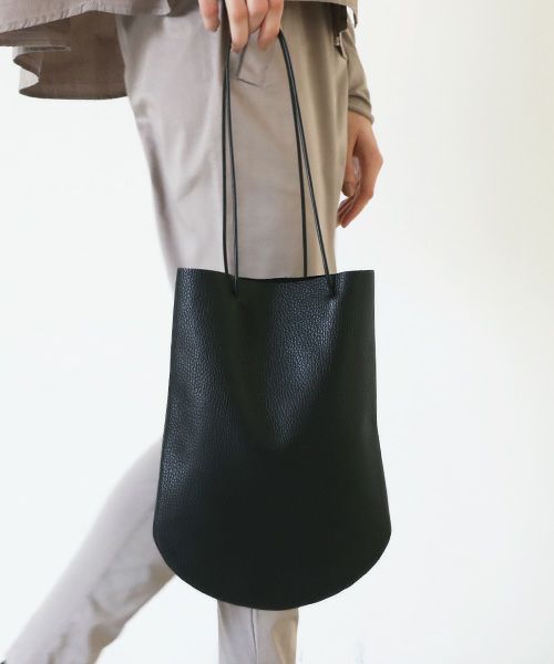_Fot.フォート.half circle tote [1303b/black]