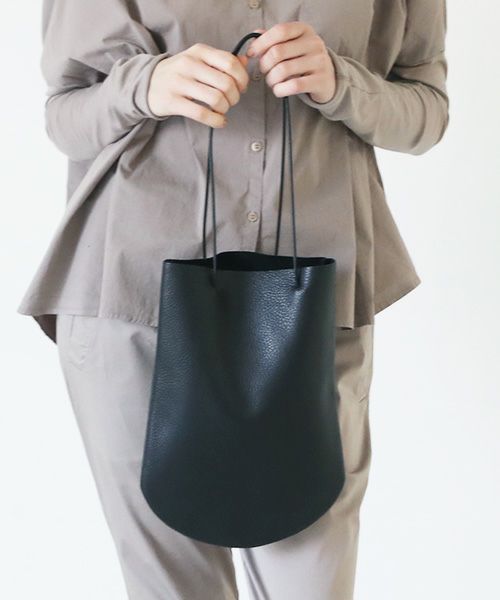 _Fot.フォート.half circle tote [1303b/black]