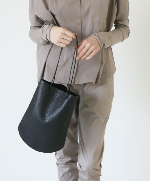 _Fot.フォート.half circle tote [1303b/black]