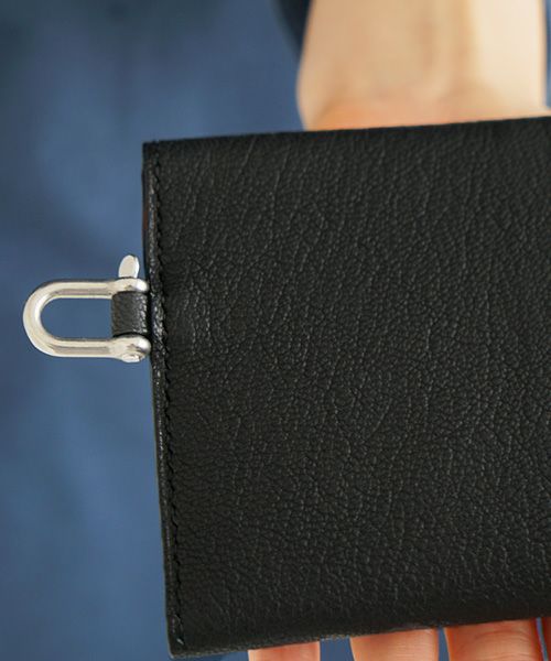 EDROBERTJUDSON.エドロバートジャドソン.shackle bifold wallet [B01XWL-65/05/black]