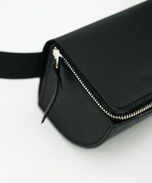 EDROBERTJUDSON.エドロバートジャドソン.box stitch belted wallet [BUCKS/B01XWL-69/05/black]