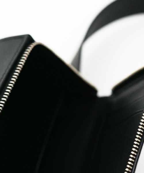 EDROBERTJUDSON.エドロバートジャドソン.box stitch belted wallet [BUCKS/B01XWL-69/05/black]