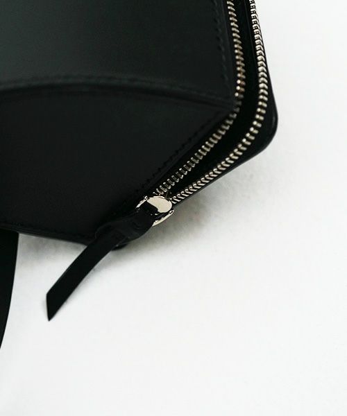 EDROBERTJUDSON.エドロバートジャドソン.box stitch belted wallet [BUCKS/B01XWL-69/05/black]