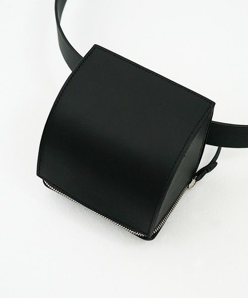 EDROBERTJUDSON.エドロバートジャドソン.box stitch belted wallet [BUCKS/B01XWL-69/05/black]