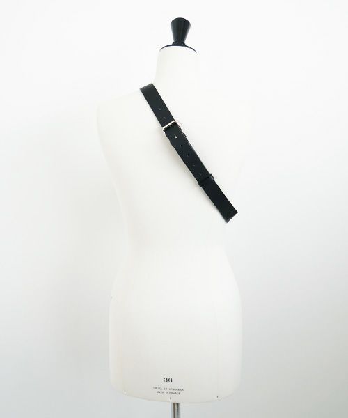 EDROBERTJUDSON.エドロバートジャドソン.box stitch belted wallet [BUCKS/B01XWL-69/05/black]