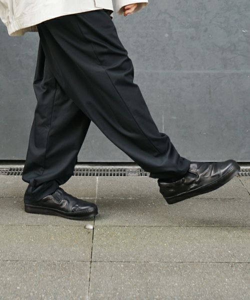 KAGARI YUSUKE.スキンスリッポン BK