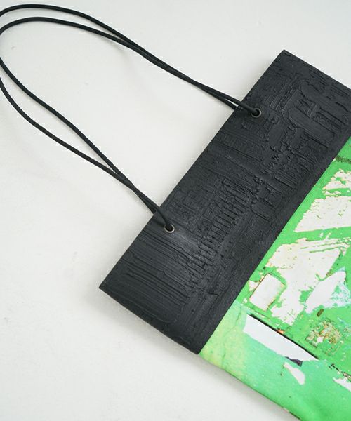 KAGARI YUSUKE.壁布トート ウエダ