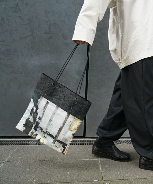 KAGARI YUSUKE.壁布トート アワザ