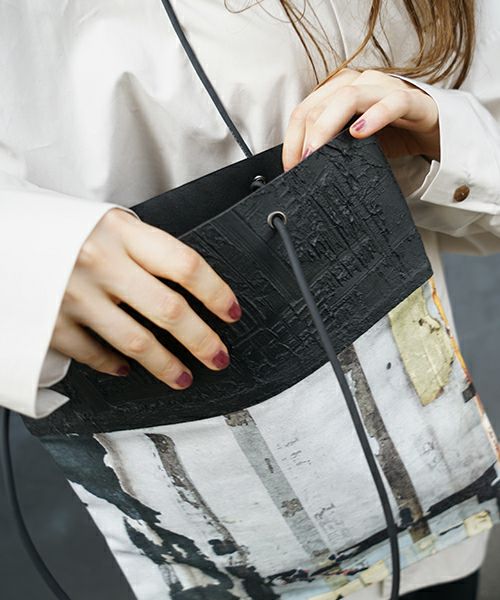 KAGARI YUSUKE.壁布トート アワザ