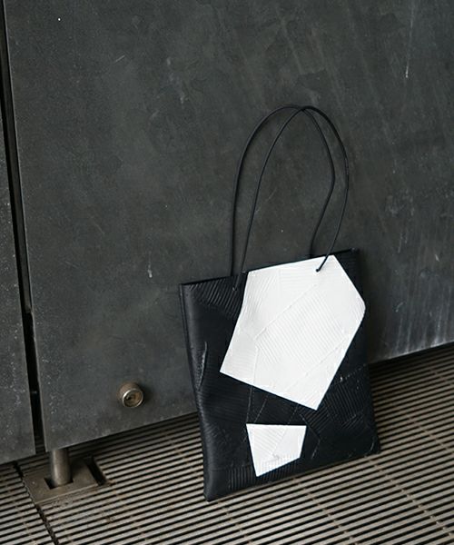 KAGARI YUSUKE.TOTO BAG ブラックカラーペイント W17-01 BK