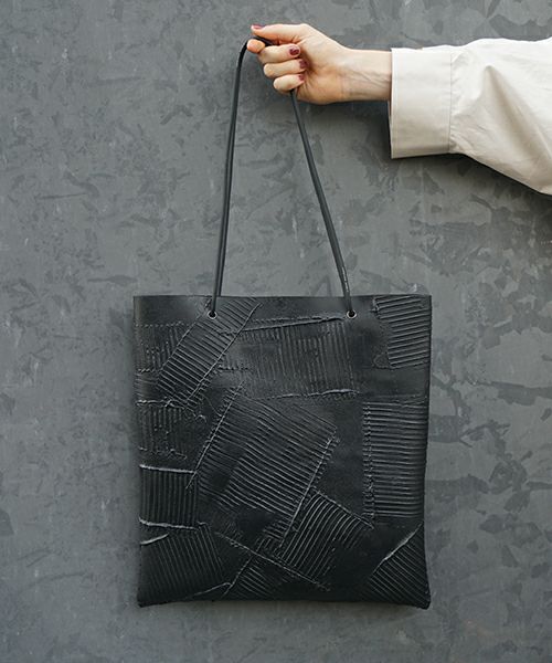 KAGARI YUSUKE.TOTO BAG ブラックカラーペイント W17-01 BK