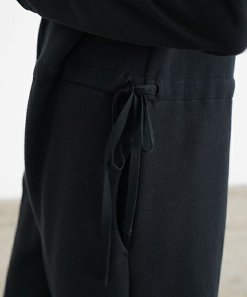 Mochi / home&miles.モチ / ホーム＆マイルズ.tuck sweat salopette [black]