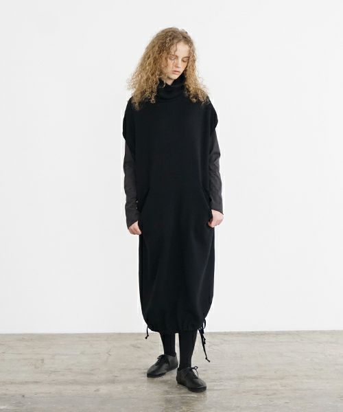 Mochi / home&miles.モチ / ホーム＆マイルズ.turtle neck one piece [black]