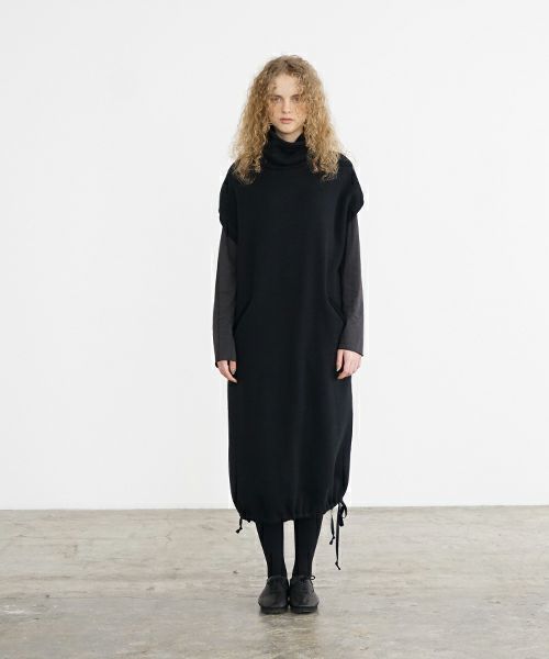 Mochi / home&miles.モチ / ホーム＆マイルズ.turtle neck one piece [black]