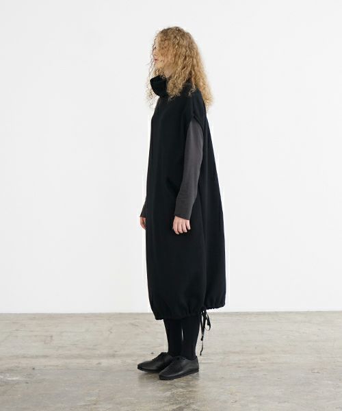 Mochi / home&miles.モチ / ホーム＆マイルズ.turtle neck one piece [black]