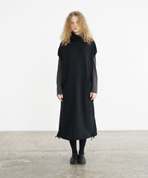 Mochi / home&miles.モチ / ホーム＆マイルズ.turtle neck one piece [black]