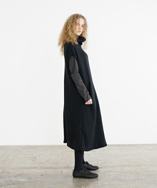 Mochi / home&miles.モチ / ホーム＆マイルズ.turtle neck one piece [black]