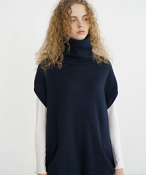 Mochi / home&miles.モチ / ホーム＆マイルズ.turtle neck one piece [navy]