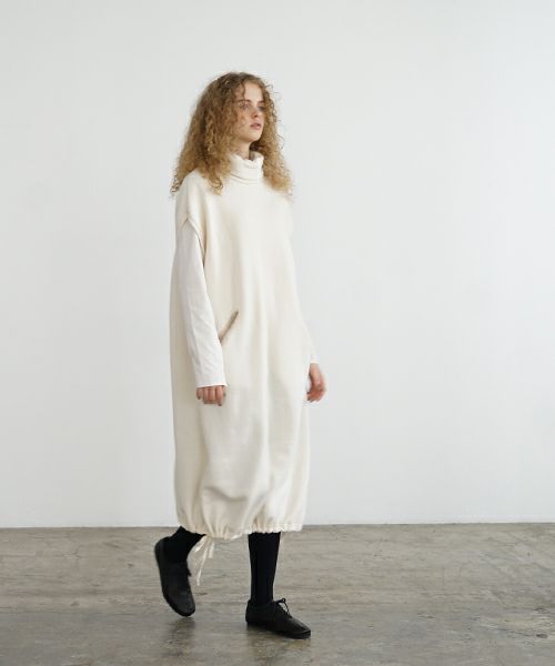 Mochi / home&miles.モチ / ホーム＆マイルズ.turtle neck one piece [off white]