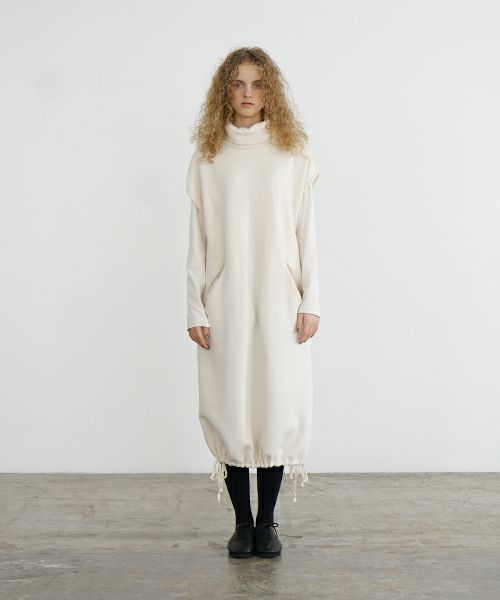 Mochi / home&miles.モチ / ホーム＆マイルズ.turtle neck one piece [off white]
