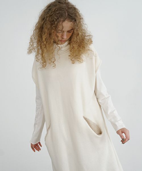 Mochi / home&miles.モチ / ホーム＆マイルズ.turtle neck one piece [off white]